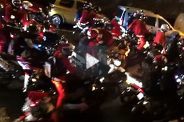 Vidéo Les Pères Noel en moto